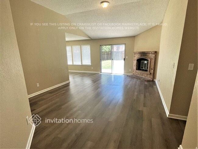 Building Photo - 2906 Erin Dr