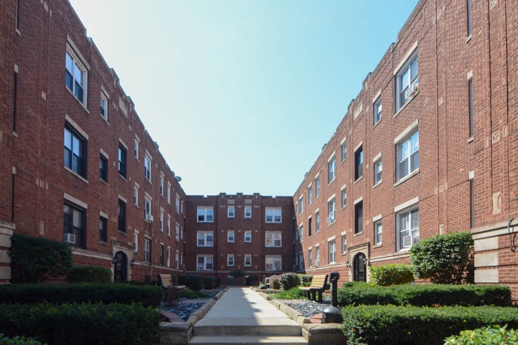 Foto principal - 958 W Cornelia Ave