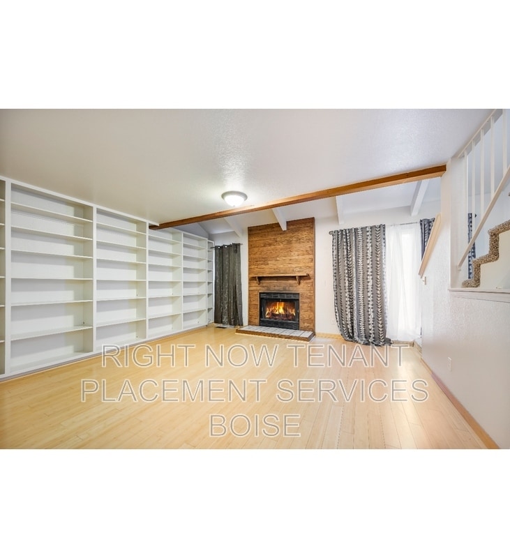 Primary Photo - 1760 Woodbridge Ln