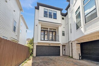 Building Photo - 5721 Kiam St