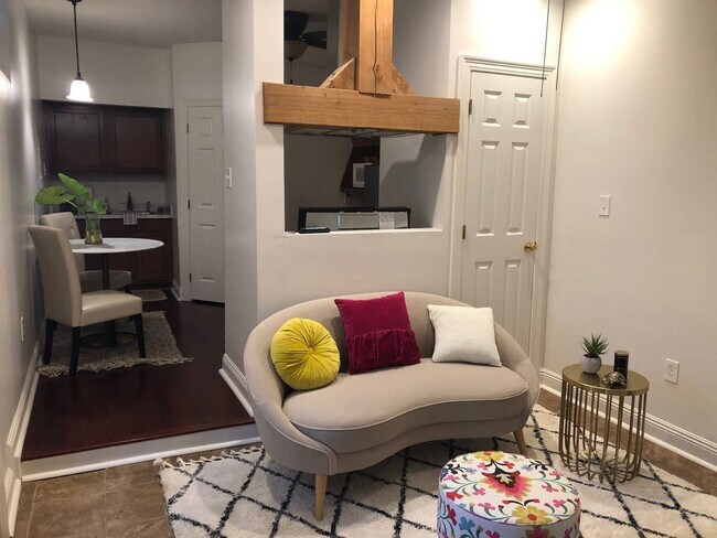 Living Room bedroom combo - 7727 Maple St