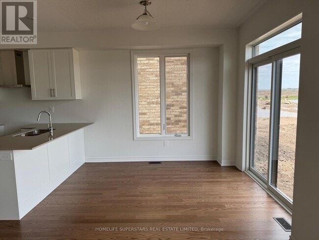 Building Photo - 1583 Savoline Blvd