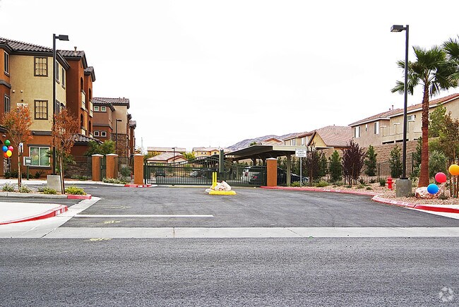 Foto del edificio - Boulder Pointe