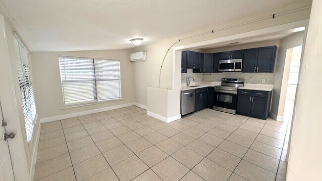 Foto del edificio - 1552 NW 15th Terrace