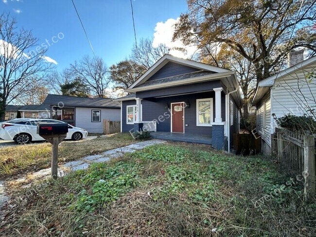 Foto del edificio - 998 Mayson Turner Rd NW