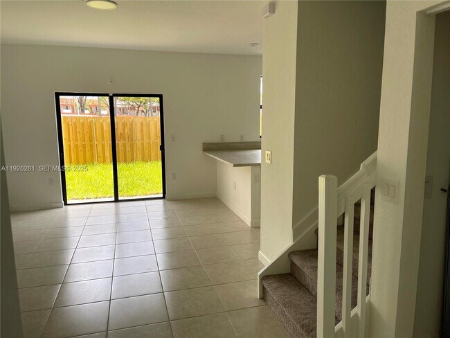 Foto del edificio - 20679 NE 7th Pl