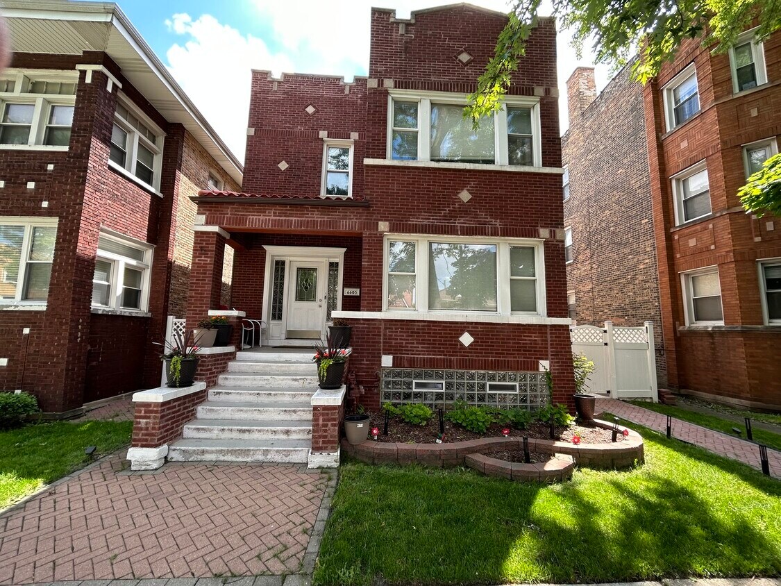 6605 S Whipple St, Chicago, IL 60629 House Rental in Chicago, IL