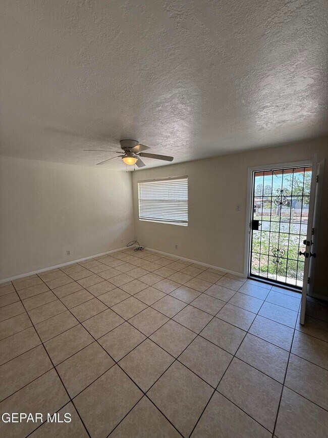 Foto del edificio - 2703 McKinley Ave