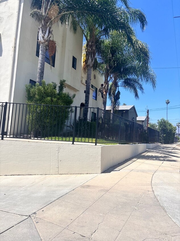 Primary Photo - Studio with a view. Close to DTLA, Eagle R...