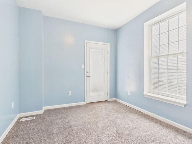 Foto del edificio - Newly Renovated 4 Bedroom Single Family Home