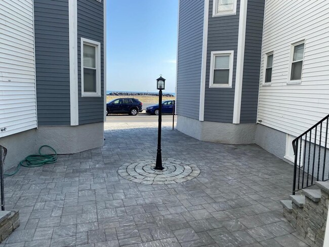 Foto del edificio - 92 Winthrop Shore Dr