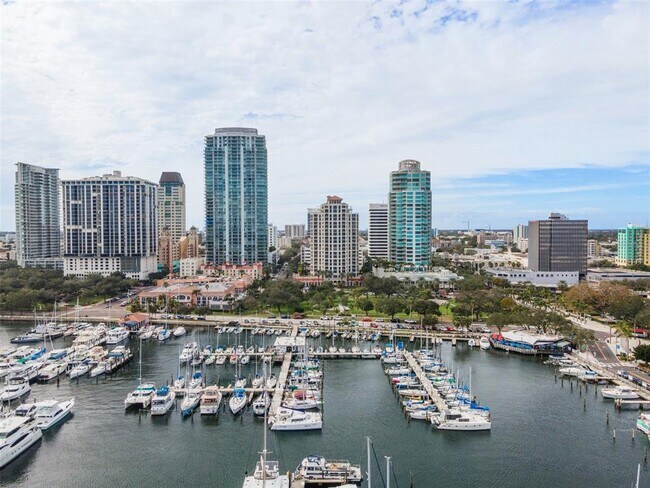 Foto del edificio - 100 Beach Dr NE