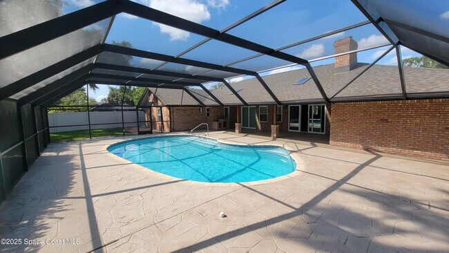 Building Photo - 1209 Bonaventure Dr