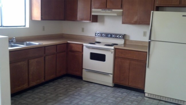 Building Photo - 439 S Alarcon St