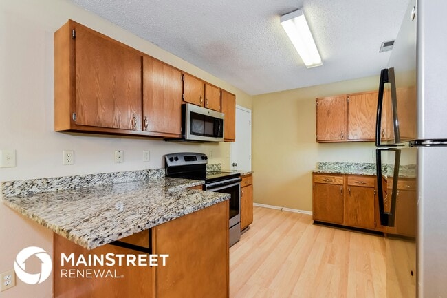 Building Photo - 5378 Milhouse Rd