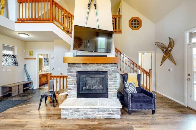 Foto del edificio - 103 Summit Point Ln