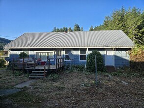 Building Photo - 51287 Hatfield Rd