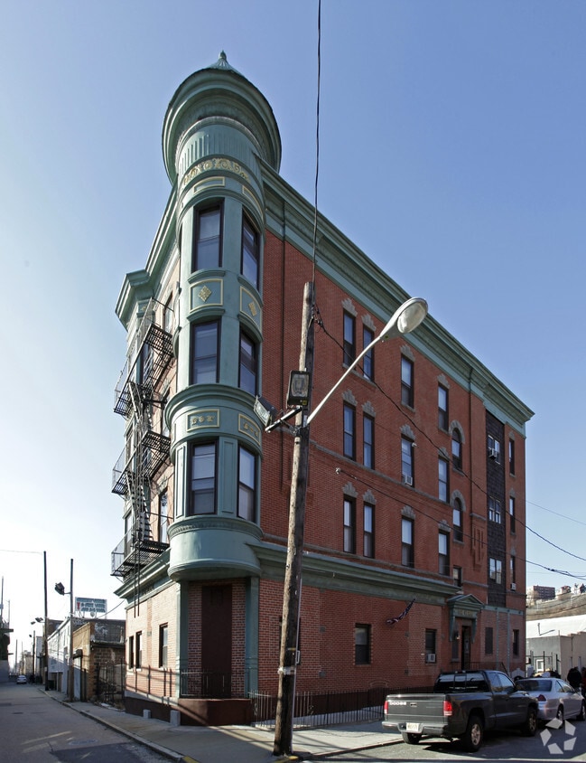 1734 Willow Ave, Weehawken, NJ 07086 Apartments in Weehawken, NJ