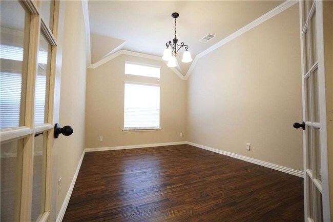 Building Photo - 6901 Badlands Dr
