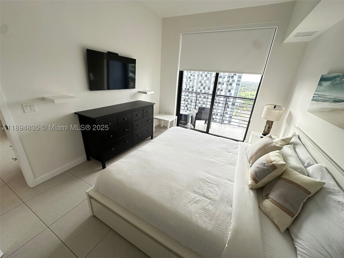 Foto del edificio - 5350 NW 84th Ave