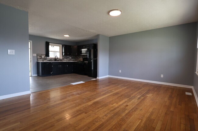 Foto del edificio - 308 Larkwood Dr