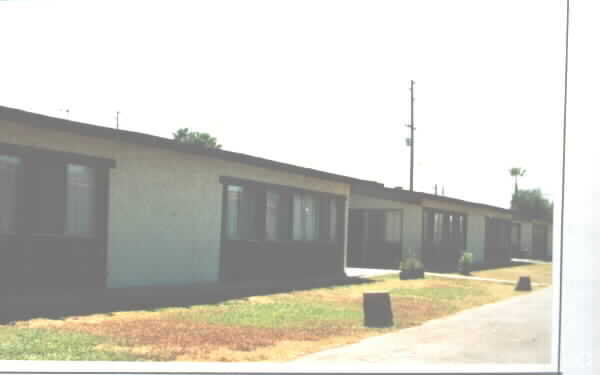 Primary Photo - Vine Street Apartments