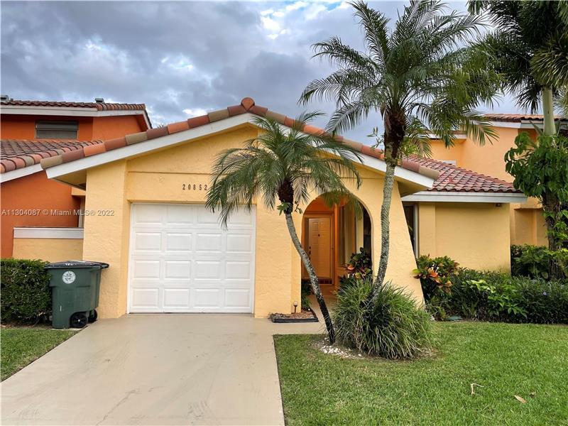 20852 Del Luna Dr, Boca Raton, FL 33433 Condo for Rent in Boca Raton