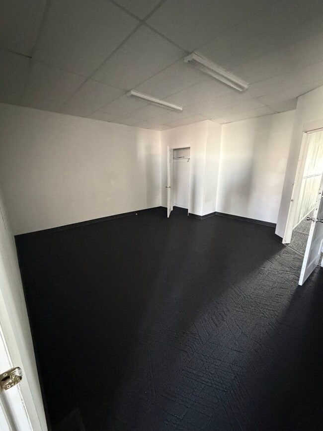 Building Photo - Price Main Street Triplex