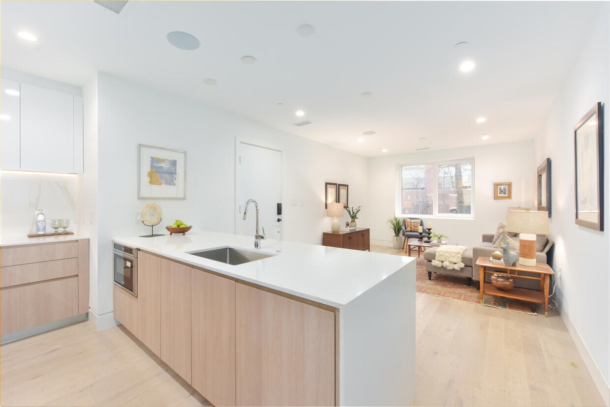 Primary Photo - 4013 Davis Pl NW