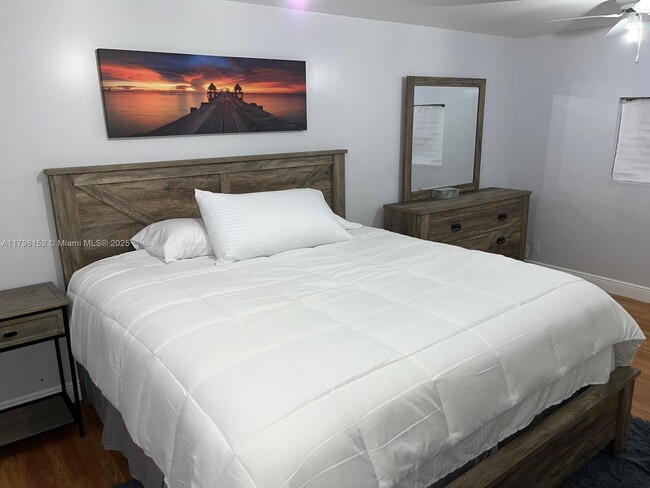 Foto del edificio - 6605 NW 80th Ct