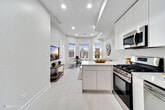 Foto principal - 2739 W Fullerton Ave