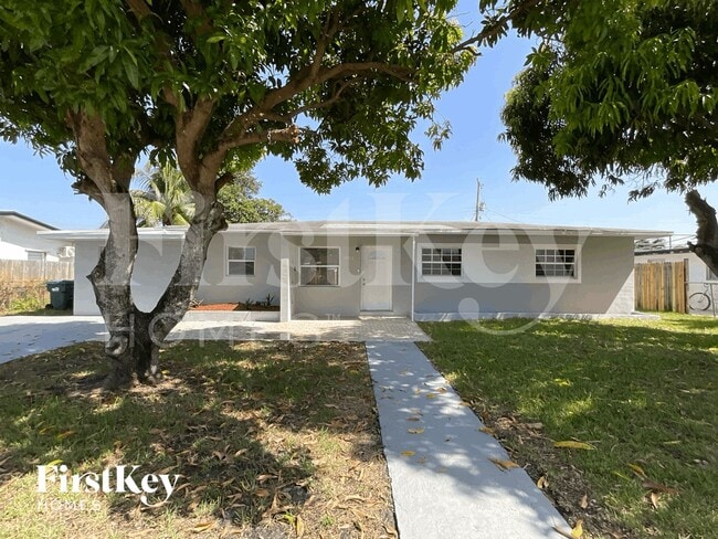 Building Photo - 3951 NW 173rd Terrace