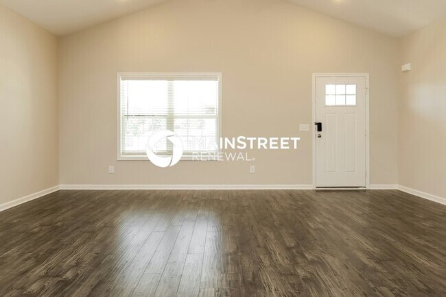 Building Photo - 3 Bedroom Pet-Friendly Home in Spring Hill, TN with Main Street Renewal