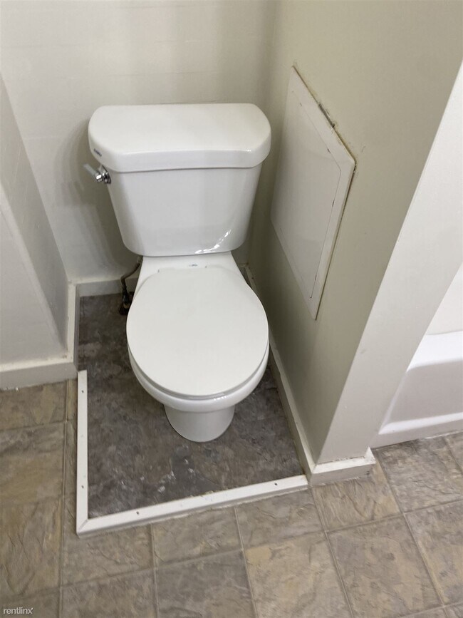 Foto del edificio - 1 br, 1 bath Duplex - Pioneer 605 Smith SW...