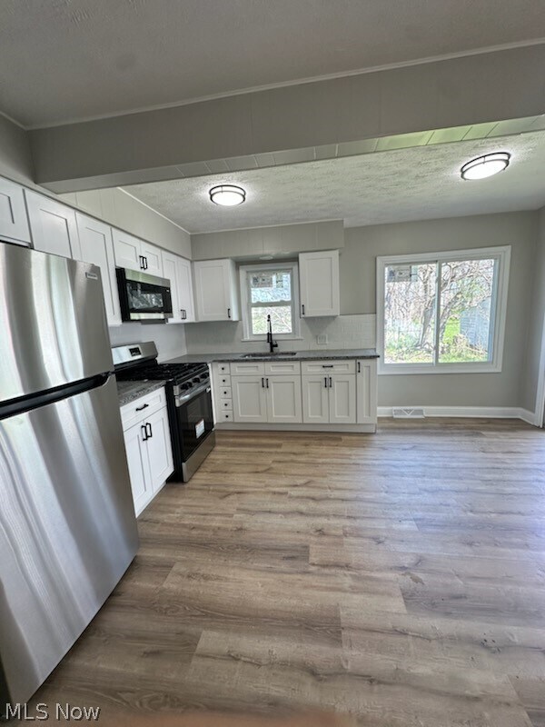 Foto del edificio - 20605 Hansen Rd