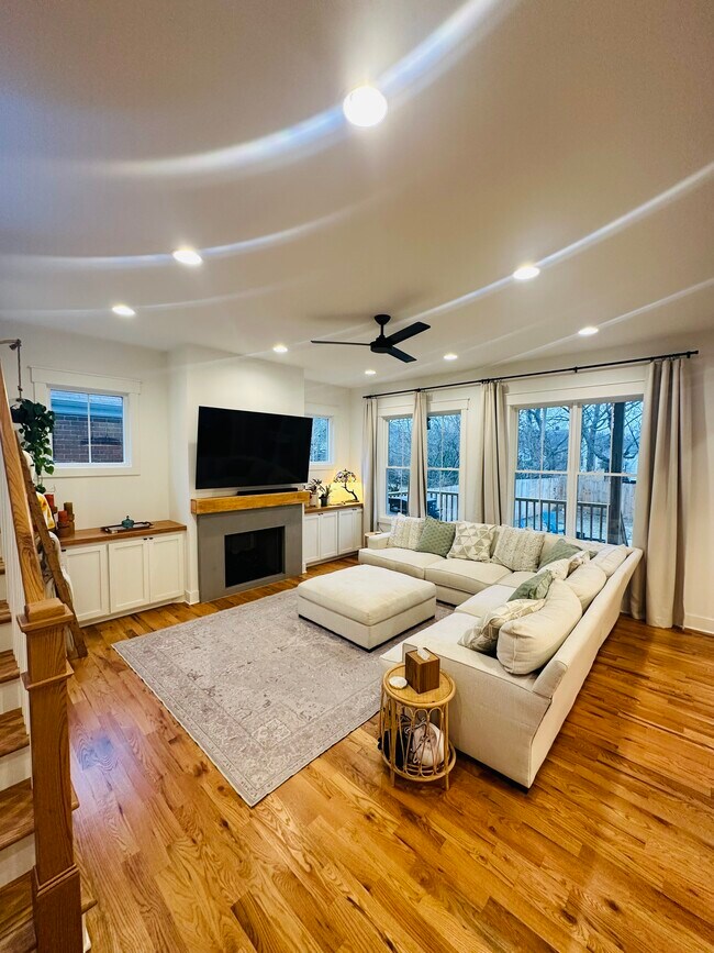 Foto del edificio - 1807 Joy Cir