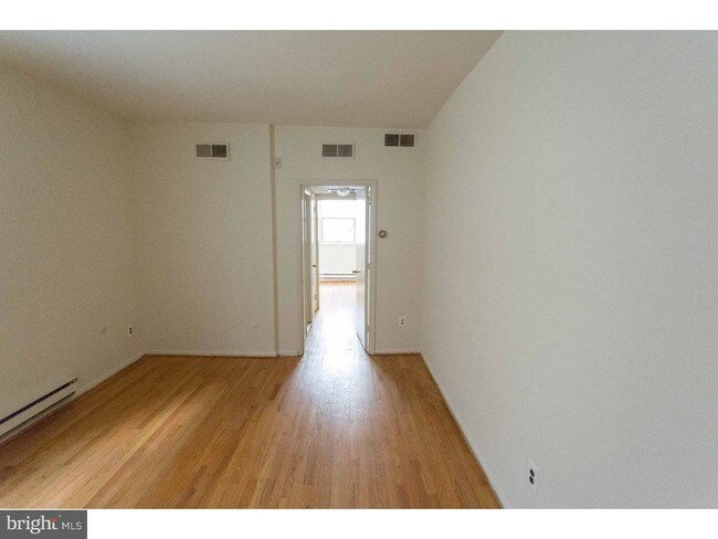 Foto del edificio - 727 Spruce St