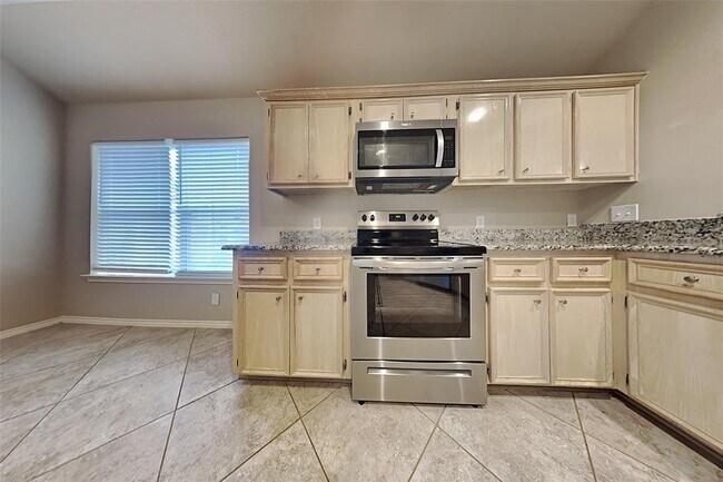 Foto del edificio - 26849 Armor Oaks Dr
