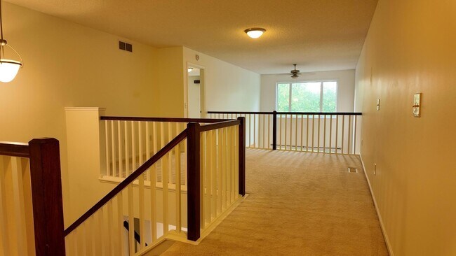 Foto del edificio - 3928 Raspberry Ridge Rd NW