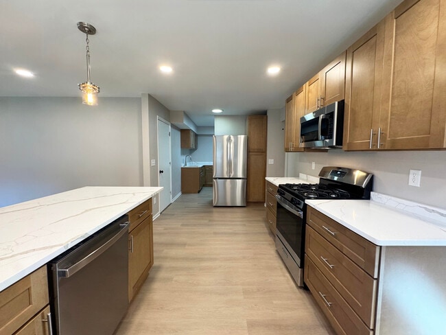 Building Photo - 1614 Stardust Dr