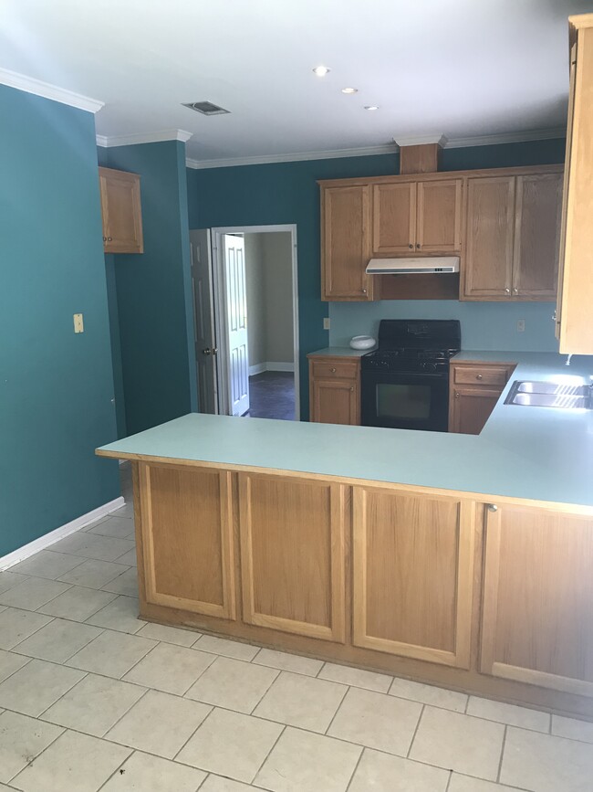 Building Photo - 3521 Riverway Dr