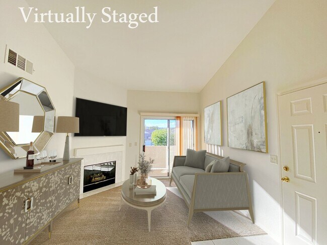 Foto del edificio - Upstairs 1 Bedroom Upstairs Condo with Mou...
