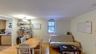 Building Photo - 111 Gainsborough St
