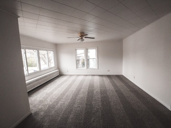 Building Photo - 2527 Reed St