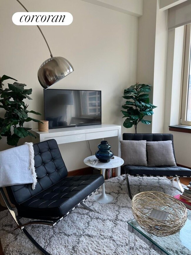 Foto del edificio - 305 E 63rd St