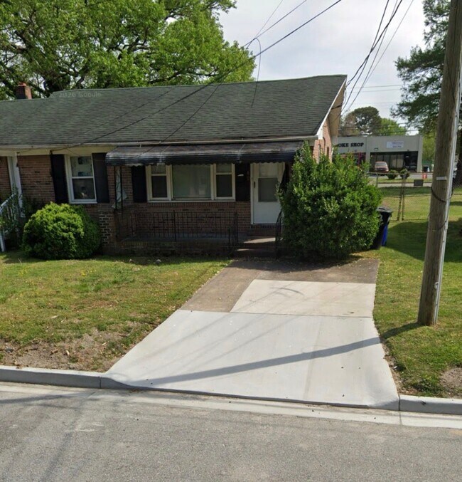 Building Photo - 49 Carver Cir