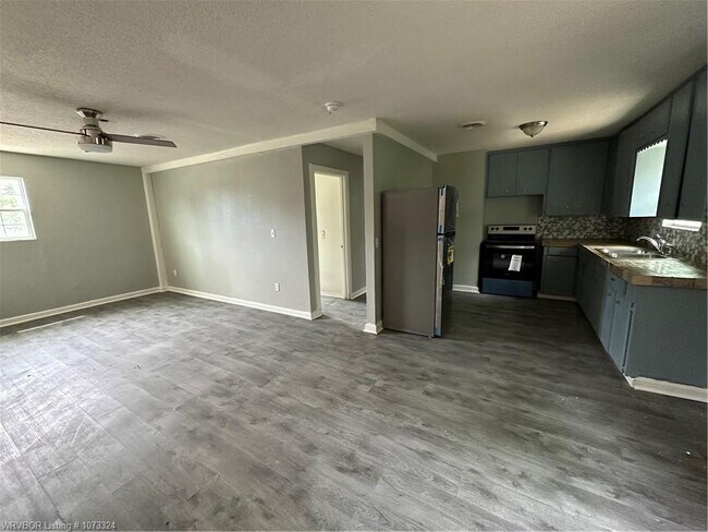 Building Photo - 200 Wortham Dr