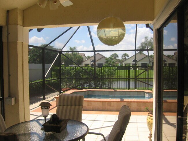 Foto del edificio - 8053 Allspice Dr