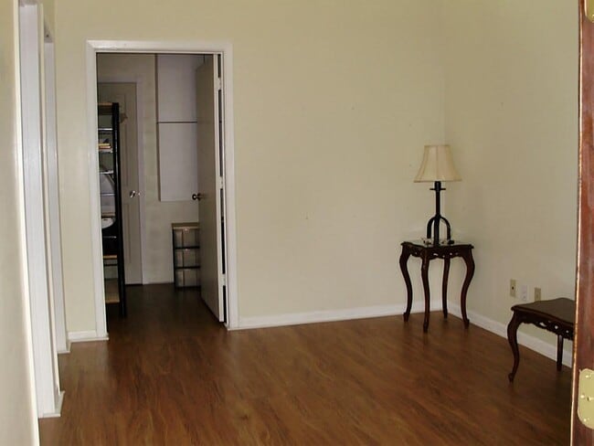 Building Photo - 14351 Torrey Chase Blvd