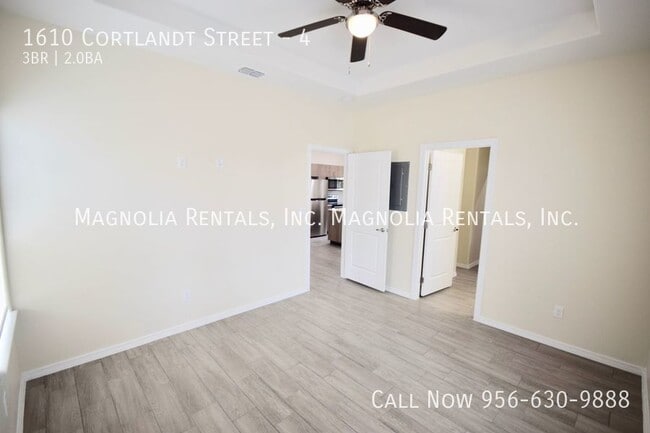 Foto del edificio - 1610 W Cortlandt St